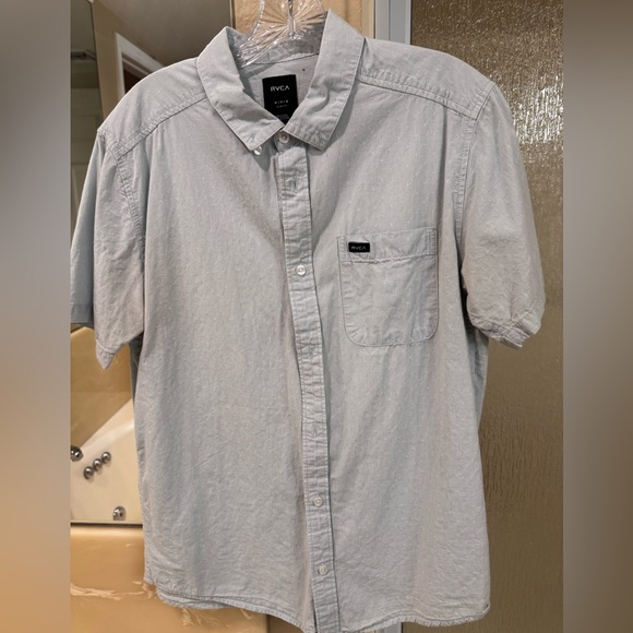 RVCA Other - RVCA Men's Light Gray Casual Button Down Shirt